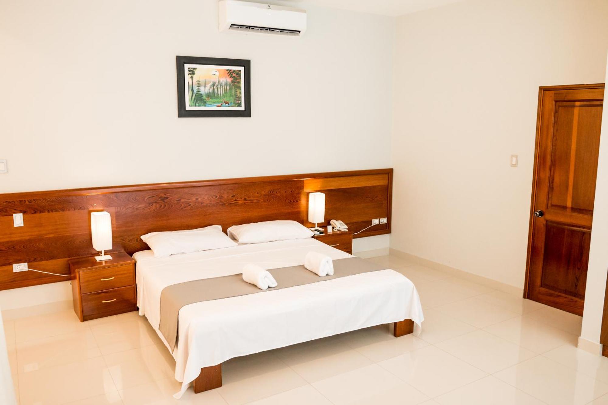 Cumbaza Hotel & Convenciones Tarapoto Eksteriør billede